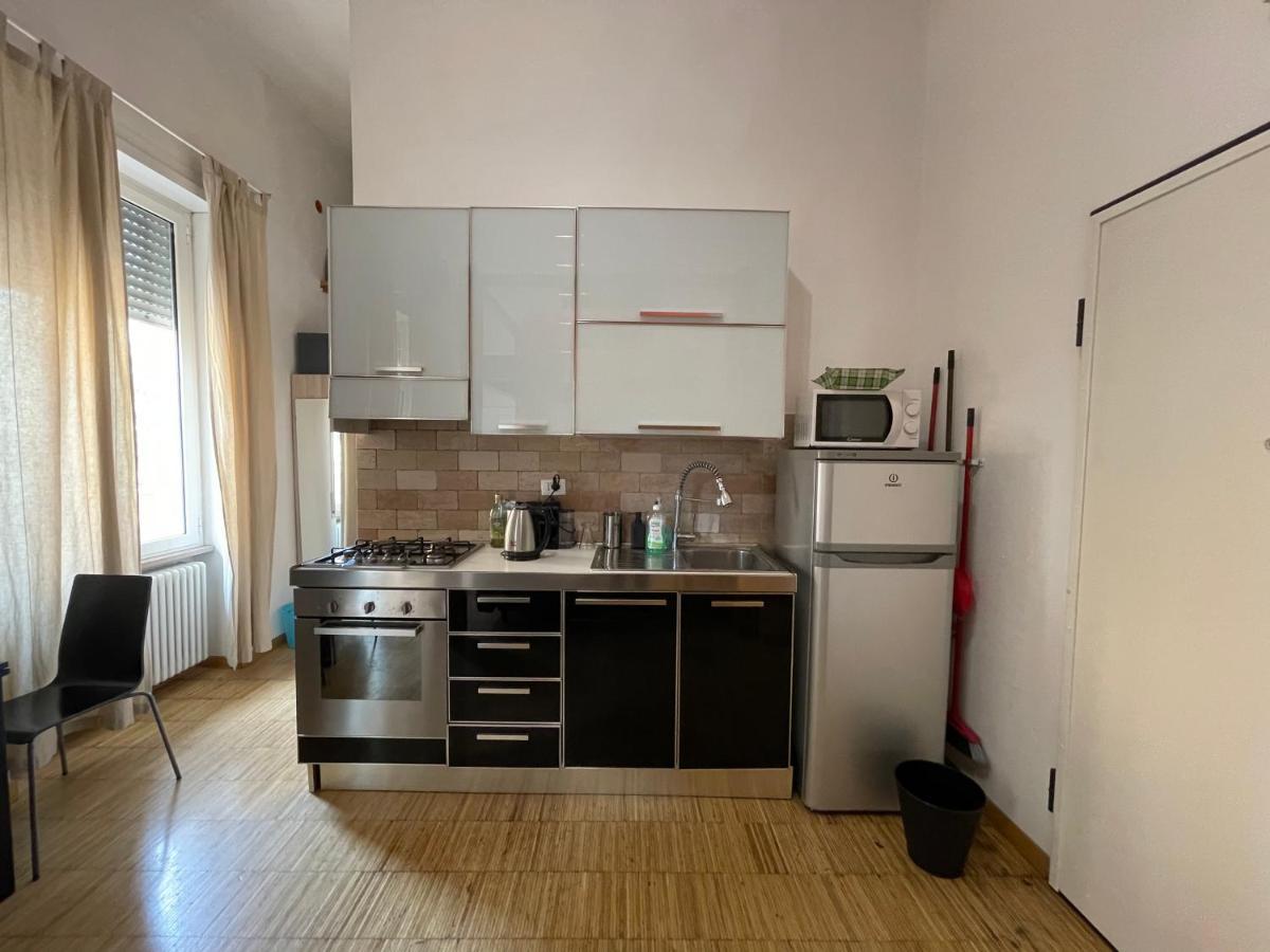 רומא Appartamento Robinie 78 מראה חיצוני תמונה